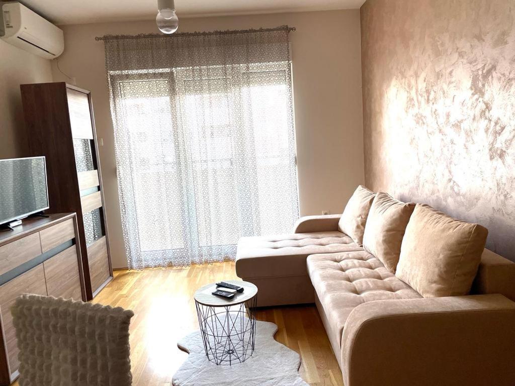 Nakii Apartmani Подгорица Экстерьер фото